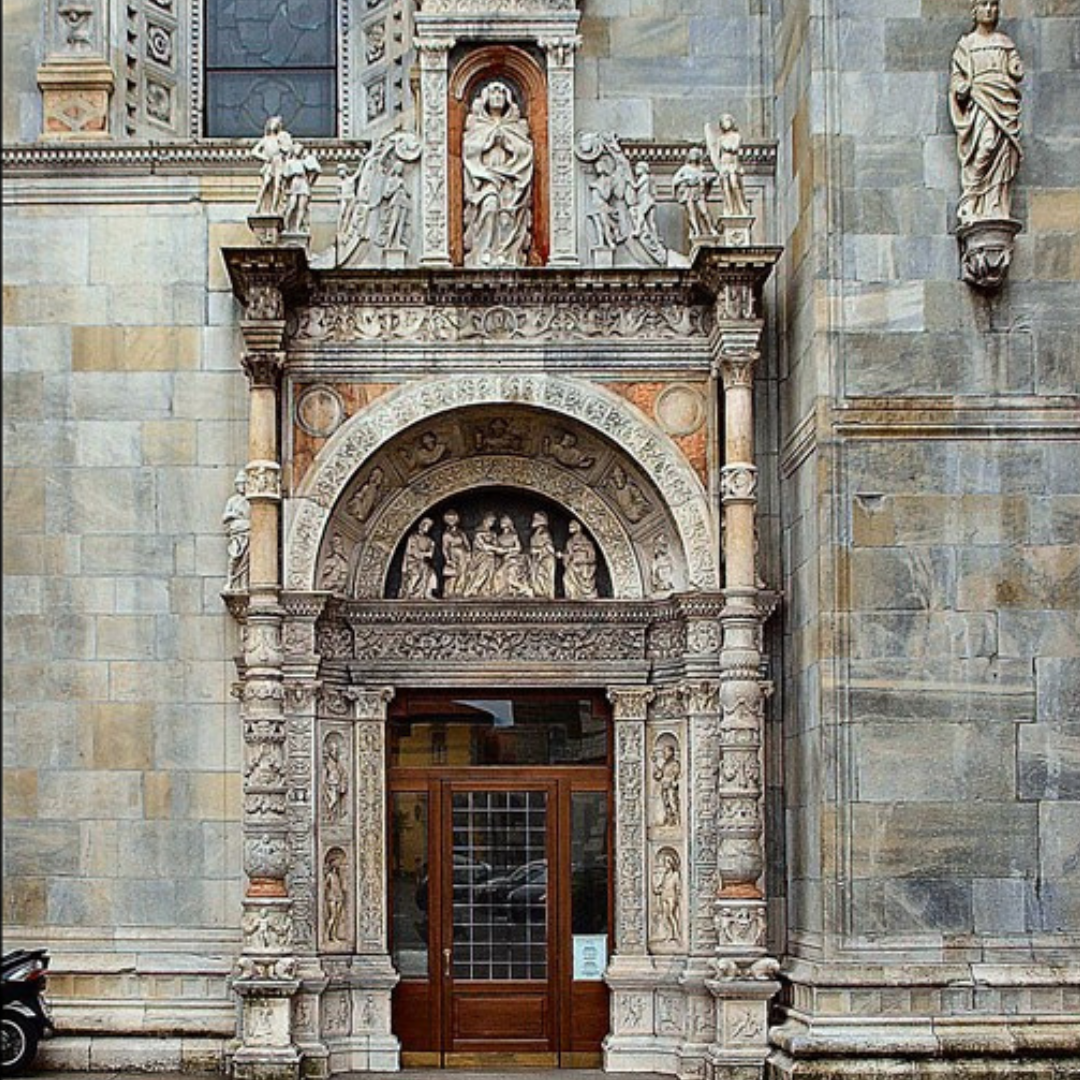 Porta Duomo di Como